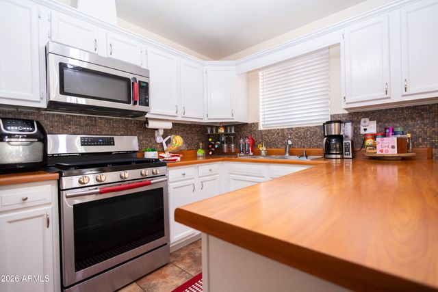 502 N ELIZABETH Avenue, Douglas, AZ 85607