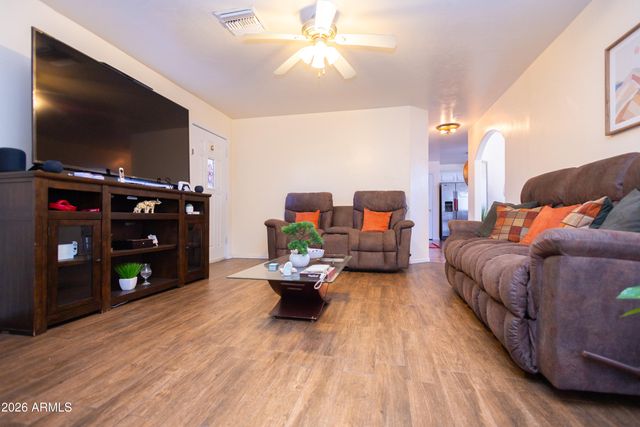 502 N ELIZABETH Avenue, Douglas, AZ 85607