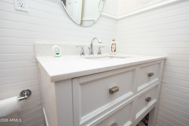 502 N ELIZABETH Avenue, Douglas, AZ 85607