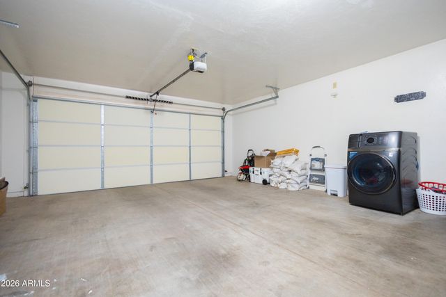 502 N ELIZABETH Avenue, Douglas, AZ 85607