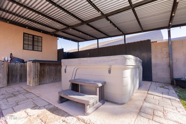 502 N ELIZABETH Avenue, Douglas, AZ 85607