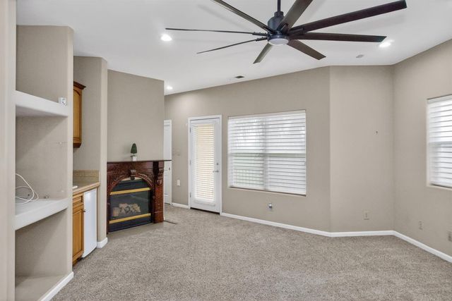 1460 N Piedra, Sanger, CA 93657