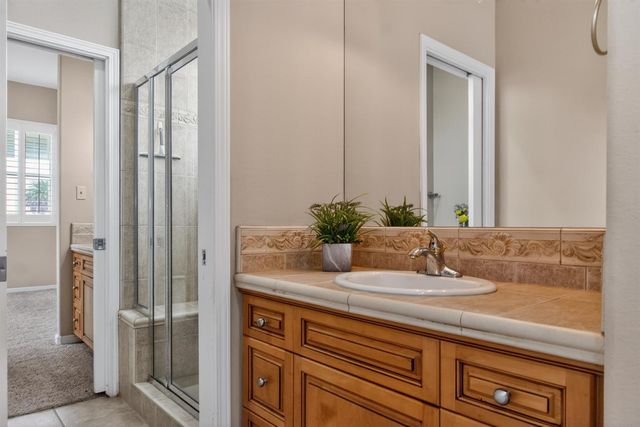 1460 N Piedra, Sanger, CA 93657