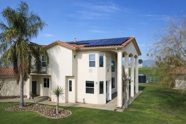 1460 N Piedra, Sanger, CA 93657