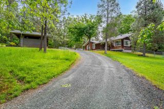 7320 W Evans Creek Road, Rogue River, OR 97537