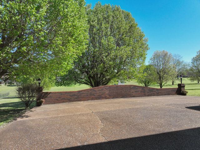 307 Rolling Mill Rd, Old Hickory, TN 37138