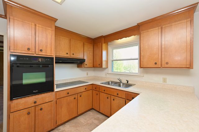 307 Rolling Mill Rd, Old Hickory, TN 37138