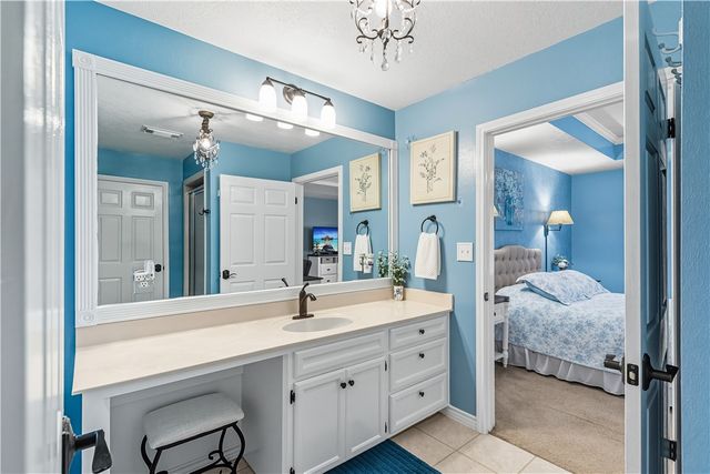 125 Golfview Drive, Hilltop Lakes, TX 77871