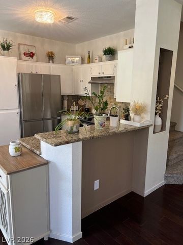 251 South Green Valley Parkway 5411, Henderson, NV 89012