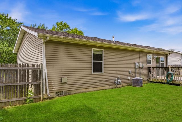 733 Devonshire Road, Valparaiso, IN 46385