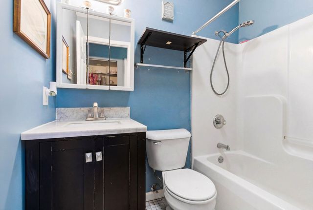 733 Devonshire Road, Valparaiso, IN 46385