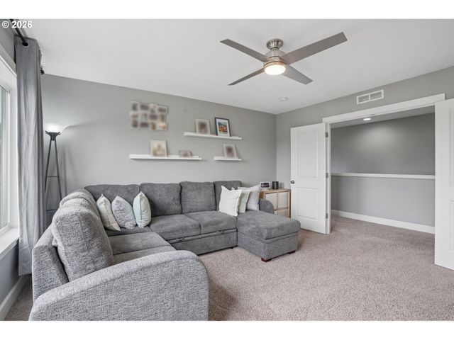 775 N 49TH Ave, Ridgefield, WA 98642
