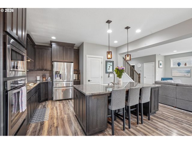 775 N 49TH Ave, Ridgefield, WA 98642