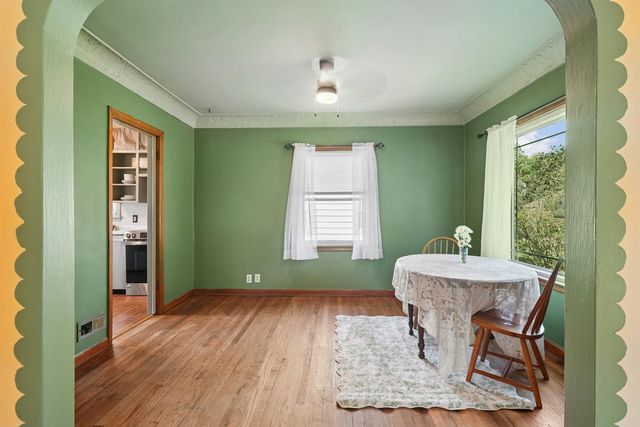 122 Forest Avenue, Waterloo, IA 50702