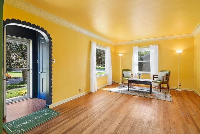 122 Forest Avenue, Waterloo, IA 50702