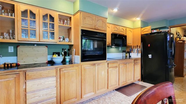 11802 28th Avenue E, Tacoma, WA 98445