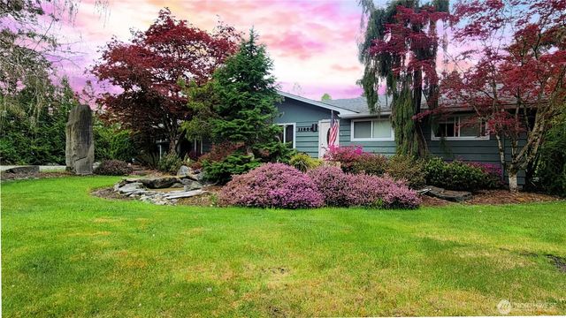 11802 28th Avenue E, Tacoma, WA 98445