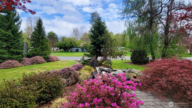 11802 28th Avenue E, Tacoma, WA 98445