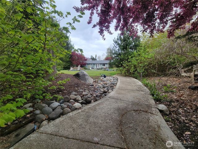 11802 28th Avenue E, Tacoma, WA 98445