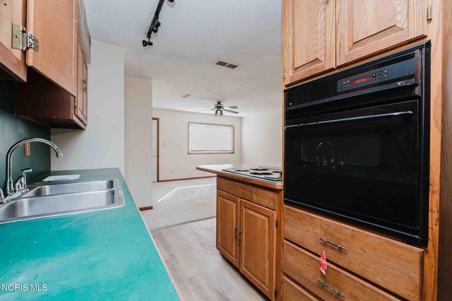 400 E Pearl Street, Findlay, OH 45840