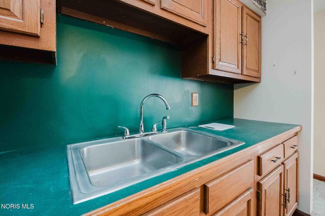 400 E Pearl Street, Findlay, OH 45840