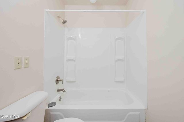 400 E Pearl Street, Findlay, OH 45840