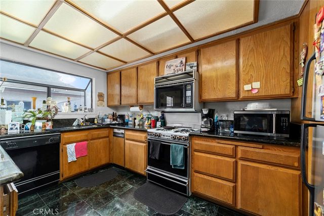 5220 Hanover Way, Montclair, CA 91763