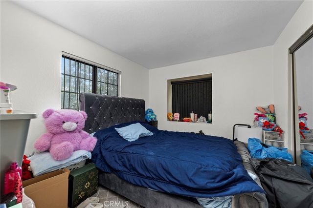 5220 Hanover Way, Montclair, CA 91763