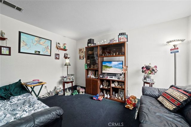 5220 Hanover Way, Montclair, CA 91763