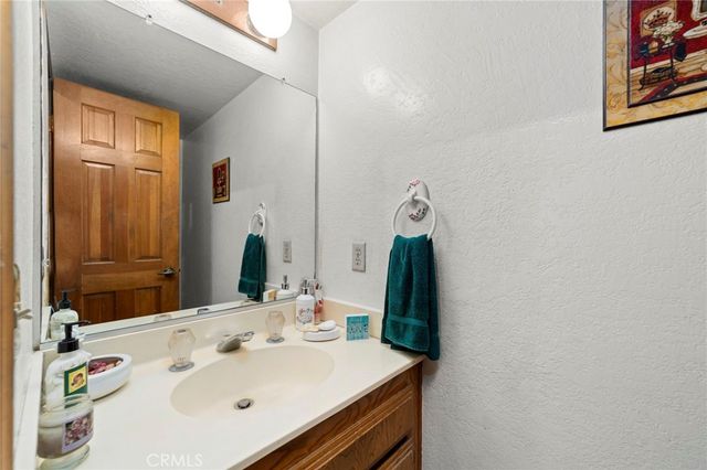 5220 Hanover Way, Montclair, CA 91763