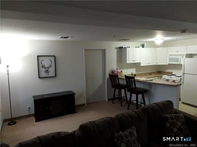 59 Courtland Avenue 3R, Stamford, CT 06902