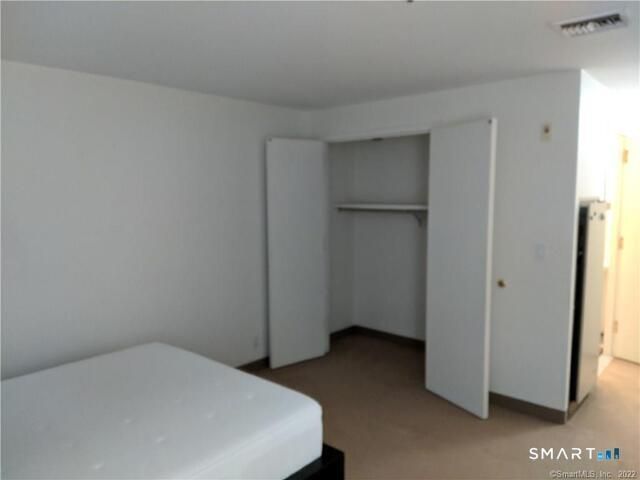 59 Courtland Avenue 3R, Stamford, CT 06902