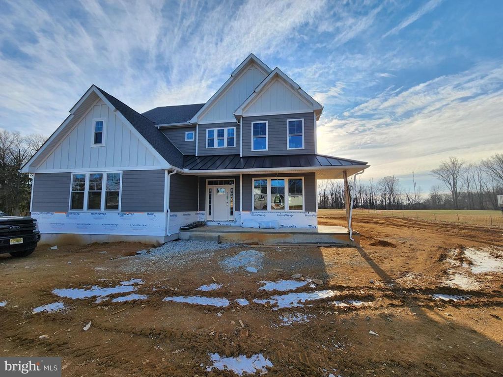 324 BISHOP HOLLOW RD, Newtown Square, PA 19073