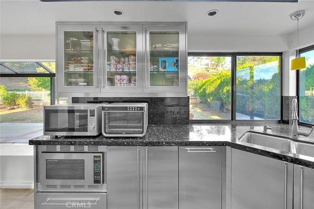 53 Westbrook Lane, Phillips Ranch, CA 91766