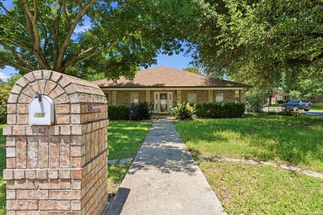 780 BURGES ST, Seguin, TX 78155