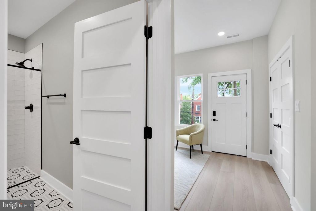 4019 9TH ST NE #1, Washington, DC 20017