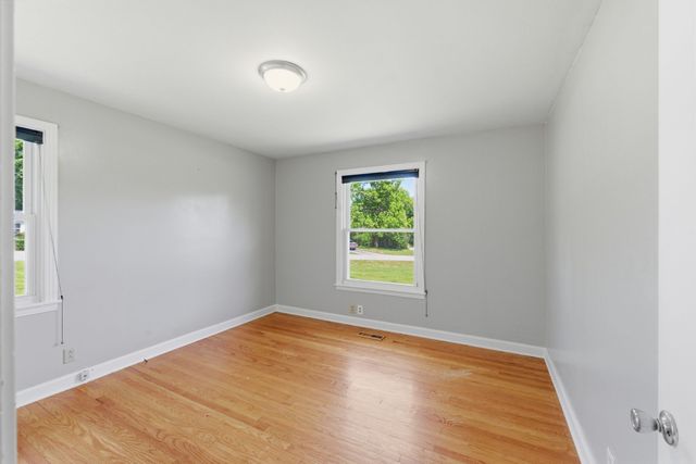 900 Saunders Ave, Madison, TN 37115