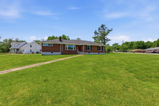 900 Saunders Ave, Madison, TN 37115