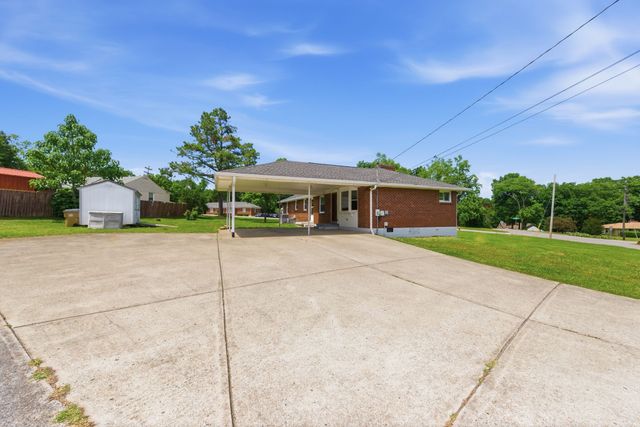 900 Saunders Ave, Madison, TN 37115