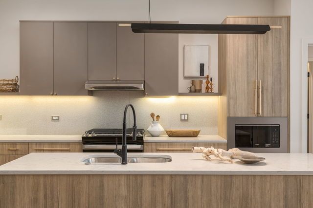 8040 W O'Connor Drive 314, River Grove, IL 60171