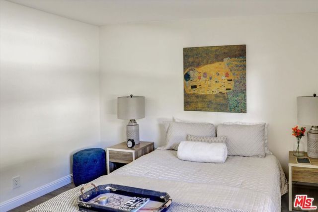 624 W Beach Avenue, Inglewood, CA 90302