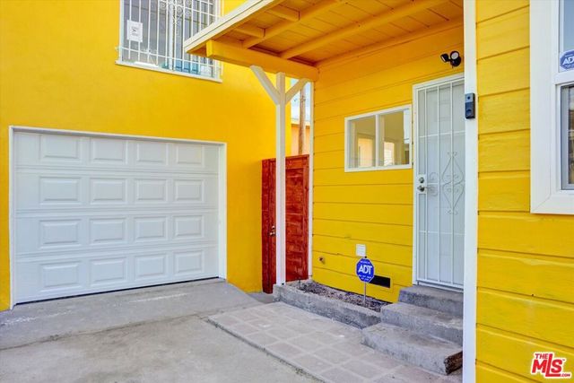 624 W Beach Avenue, Inglewood, CA 90302