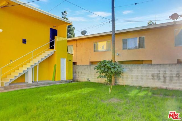 624 W Beach Avenue, Inglewood, CA 90302