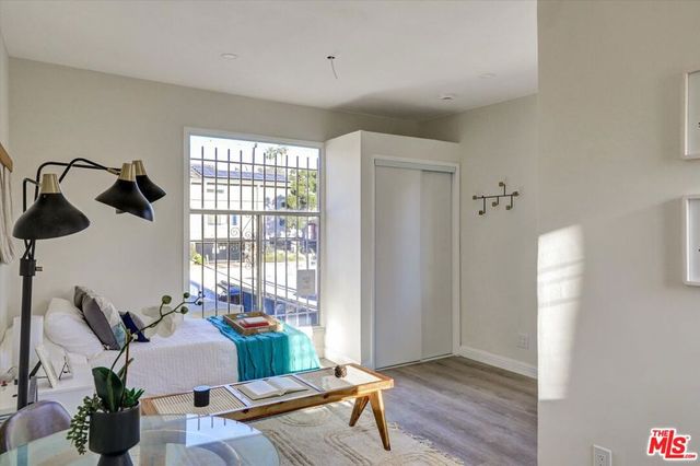 624 W Beach Avenue, Inglewood, CA 90302