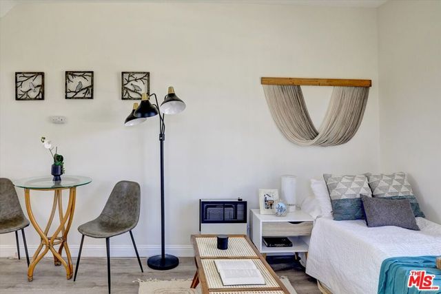 624 W Beach Avenue, Inglewood, CA 90302