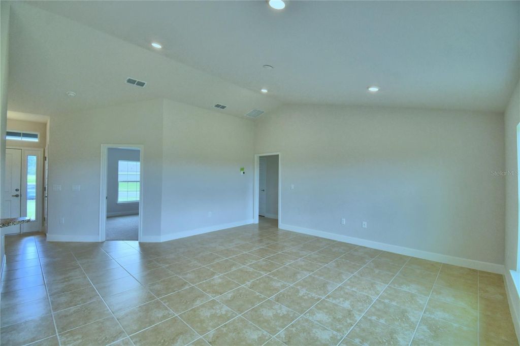 Image 13 of property listing at 4426 JUNEBERRY DRIVE, Auburndale, FL 33823