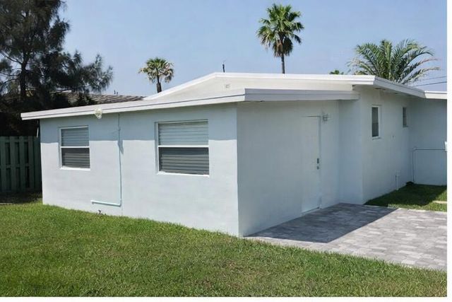 621 NE 3rd Avenue, Delray Beach, FL 33444