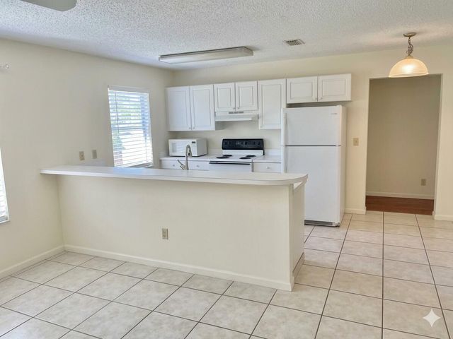 621 NE 3rd Avenue, Delray Beach, FL 33444