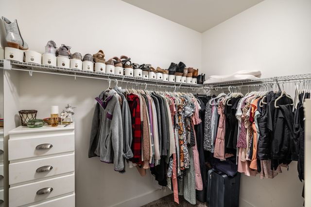 725B N Russell St, Portland, TN 37148