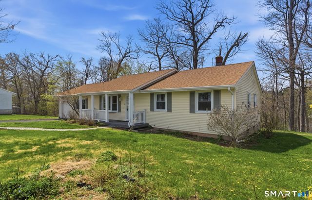 50 Stratton Court, Hamden, CT 06514